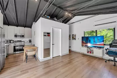 835 NE 120th St, Biscayne Park, FL 33161 - Photo 30