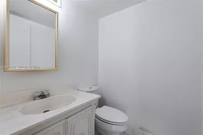2000 Atlantic Shores Blvd #107, Hallandale Beach, FL 33009 - Photo 4