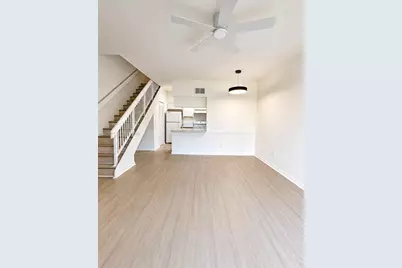 18316 NW 68th Ave #I, Hialeah, FL 33015 - Photo 1