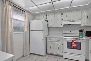 [Address not provided], Oakland Park, FL 33309 - Photo 8