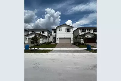 2625 SE 24th Ct, Homestead, FL 33035 - Photo 2