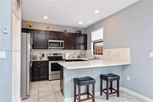 24887 SW 113th Pl, Homestead, FL 33032 - Photo 4