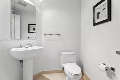 1060 Brickell Ave #2117, Miami, FL 33131 - Photo 14