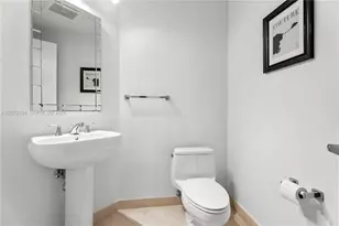 1060 Brickell Ave, Miami, FL 33131 - Photo 14