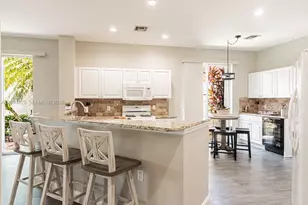 10545 Avila Cir, Fort Myers, FL 33913 - Photo 10