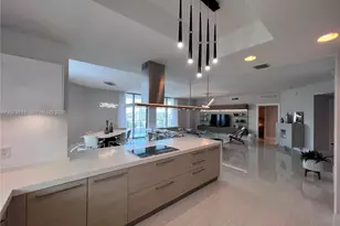 17301 Biscayne Blvd, North Miami Beach, FL 33160 - Photo 18