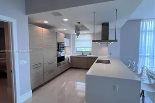 17301 Biscayne Blvd, North Miami Beach, FL 33160 - Photo 16
