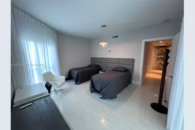 17301 Biscayne Blvd #1402, North Miami Beach, FL 33160 - Photo 4