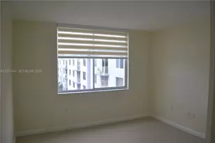 1720 NW N River Dr, Miami, FL 33125 - Photo 12