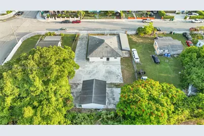 11815 SW 222nd St, Miami, FL 33170 - Photo 42