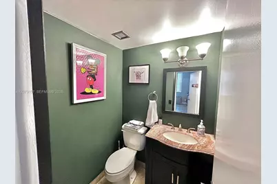 3800 Hillcrest Dr #315, Hollywood, FL 33021 - Photo 8