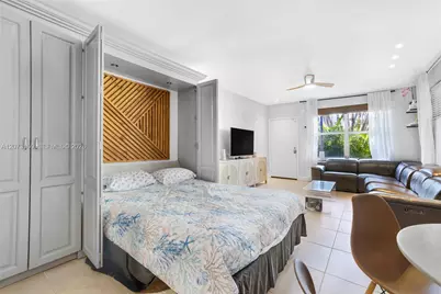 2445 Lake Pancoast Dr #4, Miami Beach, FL 33140 - Photo 8