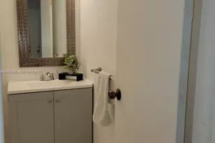 19390 Collins Ave, Sunny Isles Beach, FL 33160 - Photo 12