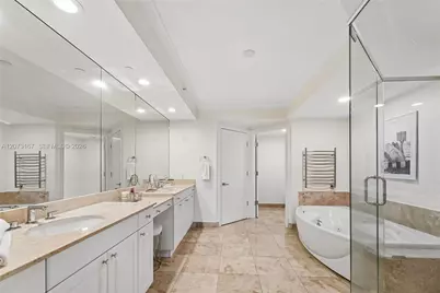 20201 E Country Club Dr #308, Aventura, FL 33180 - Photo 10