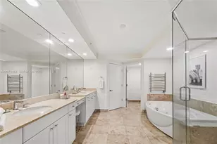 20201 E Country Club Dr, Aventura, FL 33180 - Photo 10