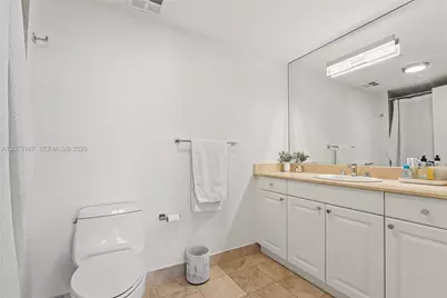 20201 E Country Club Dr #308, Aventura, FL 33180 - Photo 14