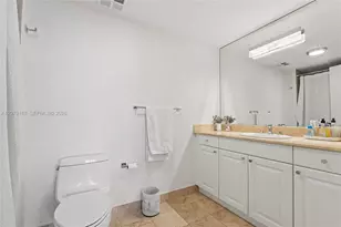 20201 E Country Club Dr, Aventura, FL 33180 - Photo 14
