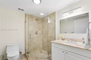 20201 E Country Club Dr, Aventura, FL 33180 - Photo 12