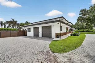 12111 NW 5th Ct, Plantation, FL 33325 - Photo 36