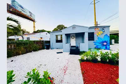 301 NW 37th St, Miami, FL 33127 - Photo 10