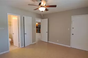 1644 NE 33rd St, Oakland Park, FL 33334 - Photo 8