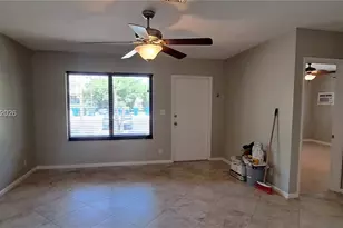 1644 NE 33rd St, Oakland Park, FL 33334 - Photo 4