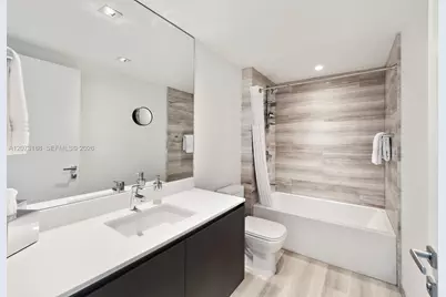 1451 Brickell Ave #2405, Miami, FL 33131 - Photo 14