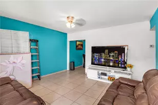 2180 NW 30th St, Miami, FL 33142 - Photo 20