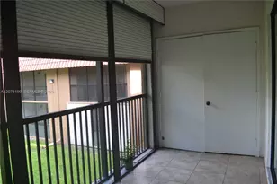 8601 NW 34th Pl, Sunrise, FL 33351 - Photo 20