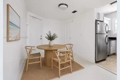 3915 N Meridian Ave #201, Miami Beach, FL 33140 - Photo 2