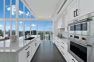 888 Biscayne Blvd, Miami, FL 33132 - Photo 4