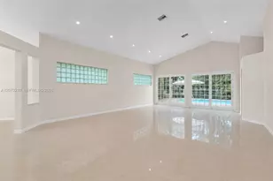 1090 SW 156th Ave, Pembroke Pines, FL 33027 - Photo 10