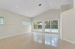 1090 SW 156th Ave, Pembroke Pines, FL 33027 - Photo 12