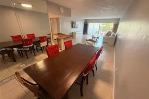 800 NE 195th St, Miami, FL 33179 - Photo 12