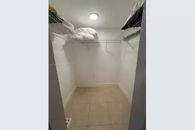 800 NE 195th St #211, Miami, FL 33179 - Photo 22