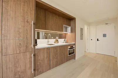 1611 SW 2nd Avenue #301, Miami, FL 33129 - Photo 8