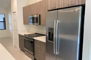 7915 NW 104th Ave, Doral, FL 33178 - Photo 6