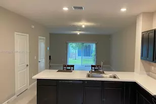2810 NW 181st St, Miami Gardens, FL 33056 - Photo 4