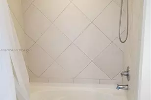 335 S Biscayne Blvd, Miami, FL 33131 - Photo 14