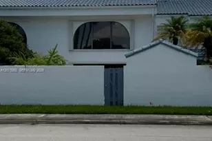 10225 SW 89th St, Miami, FL 33176 - Photo 2