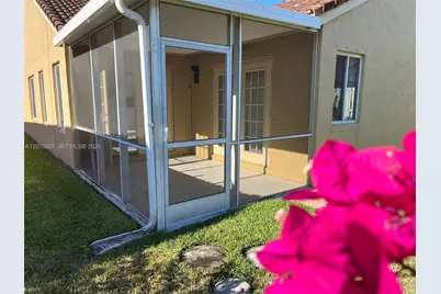 1542 Presidio Dr #1542, Weston, FL 33327 - Photo 18