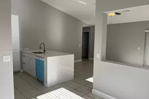 1542 Presidio Dr, Weston, FL 33327 - Photo 4
