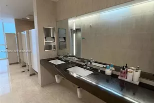 18201 Collins Ave, Sunny Isles Beach, FL 33160 - Photo 28