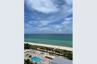5001 Collins Av #15D, Miami Beach, FL 33140 - Photo 4