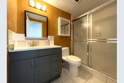 5001 Collins Av #15D, Miami Beach, FL 33140 - Photo 18