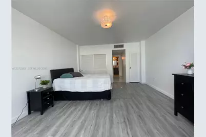 5001 Collins Av #15D, Miami Beach, FL 33140 - Photo 14