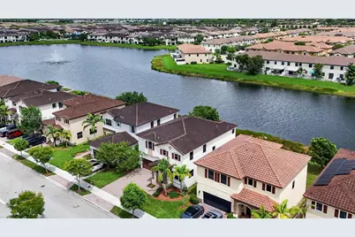 9371 W 35th Ave, Hialeah, FL 33018 - Photo 28