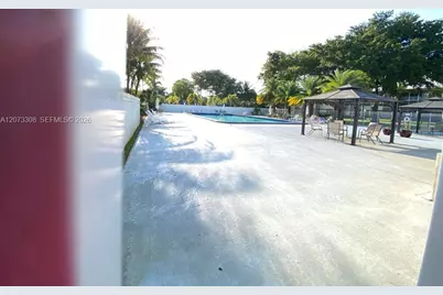 1001 Hillcrest Ct #215, Hollywood, FL 33021 - Photo 24