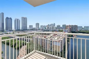 250 174th St, Sunny Isles Beach, FL 33160 - Photo 24