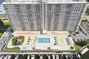 250 174th St, Sunny Isles Beach, FL 33160 - Photo 30